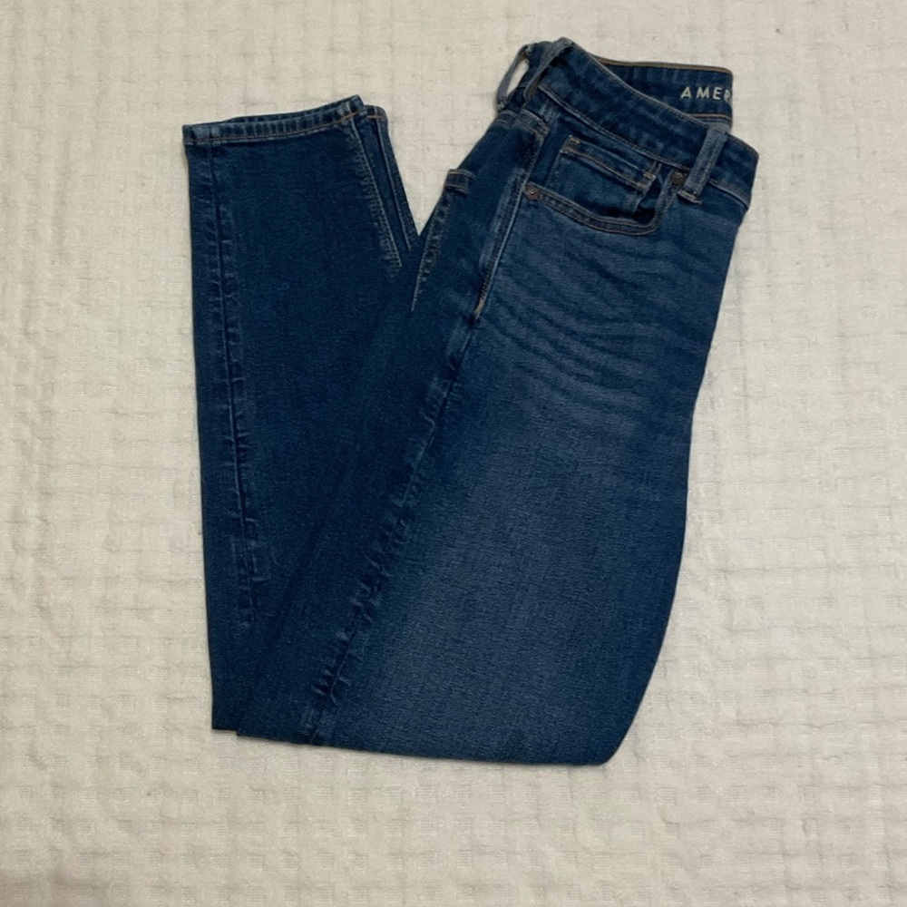 American Eagle mom jeans